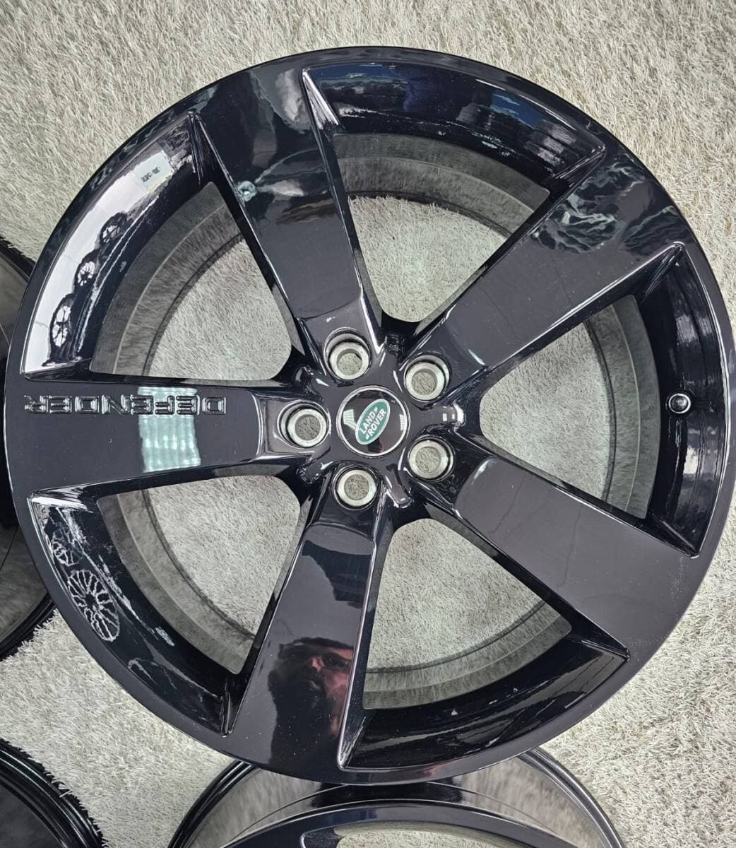 Land Rover 22" Wheels for Land Rover Defender | 5x120 | OEM | Dubai UAE detail 6