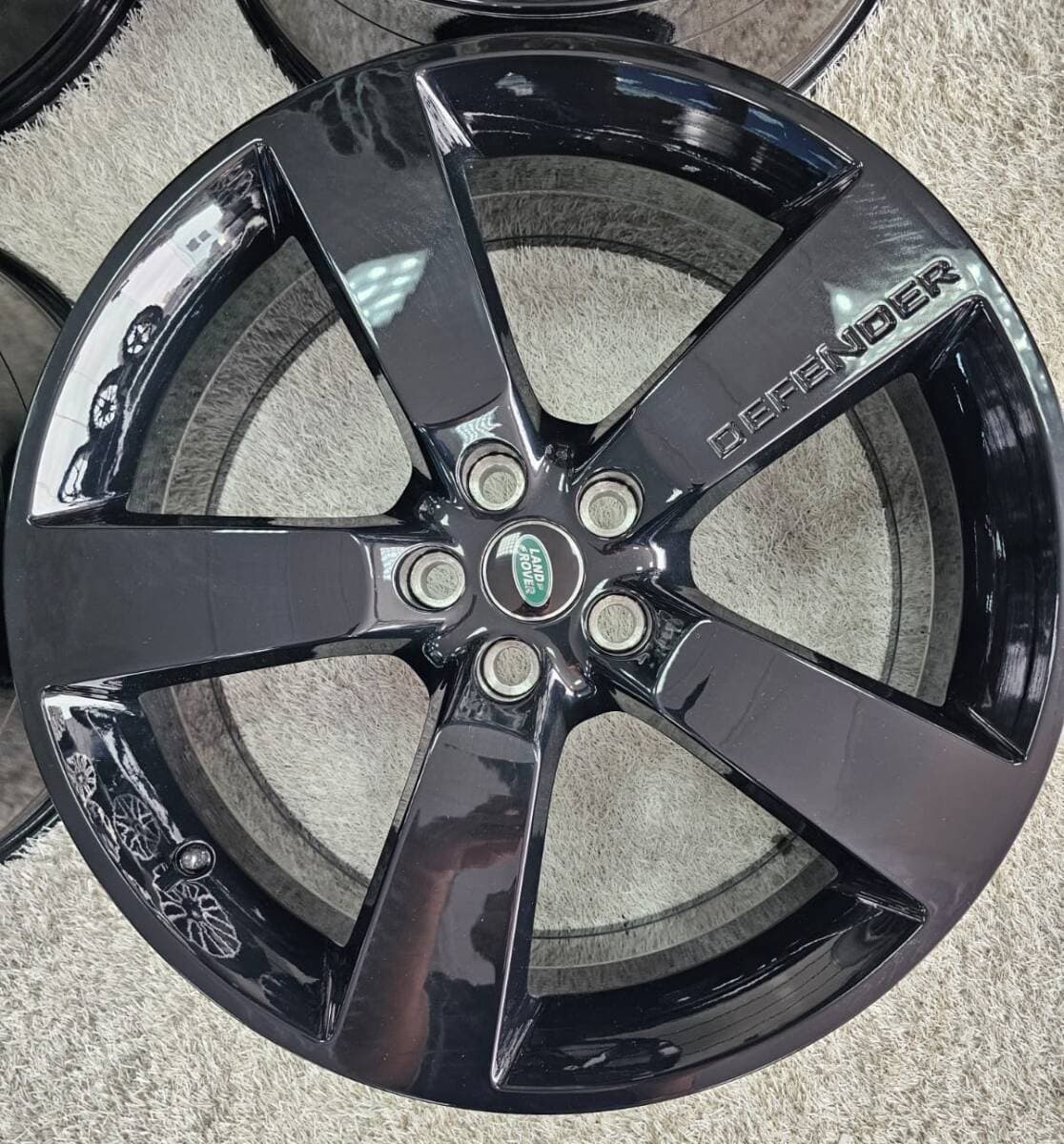 Land Rover 22" Wheels for Land Rover Defender | 5x120 | OEM | Dubai UAE detail 4