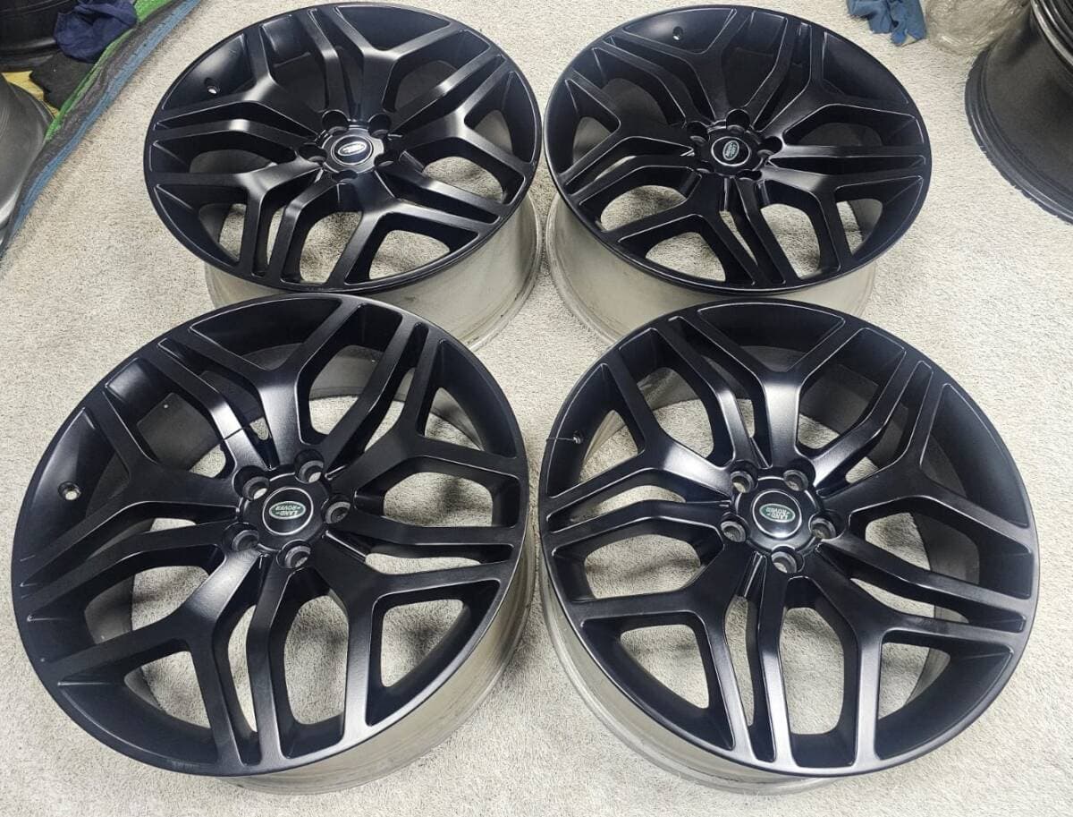 Land Rover 22" Wheels for Range Rover | 5x120 | OEM | Dubai UAE detail 3