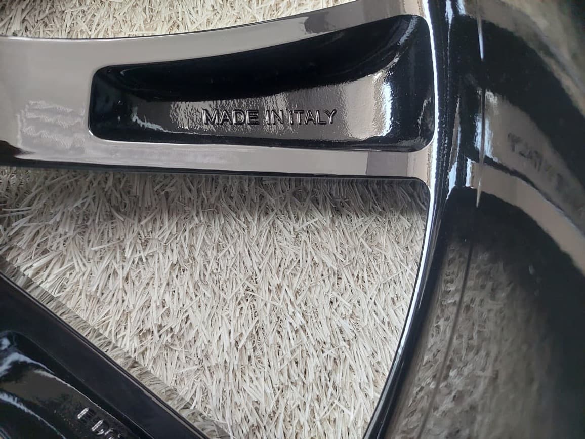Range Rover 23" Wheels for Range Rover | 5x120 | OEM | Dubai UAE detail 3