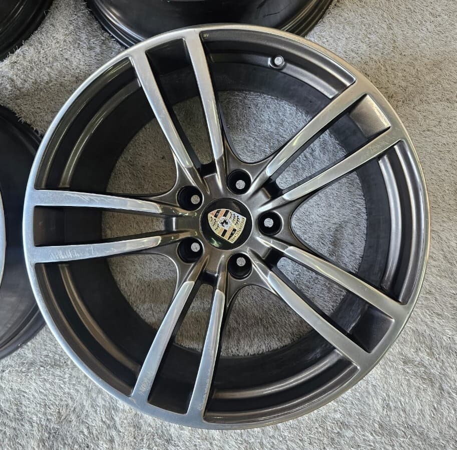 Porsche 21" Wheels for Porsche Cayenne | 5x130 | OEM | Dubai UAE detail 9