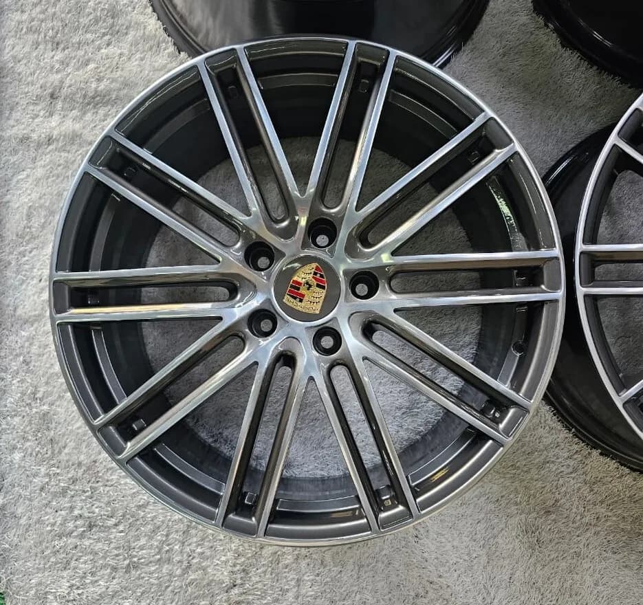 Porsche 21" Wheels for Porsche Panamera 971 | 5x130 | OEM | Dubai UAE detail 5